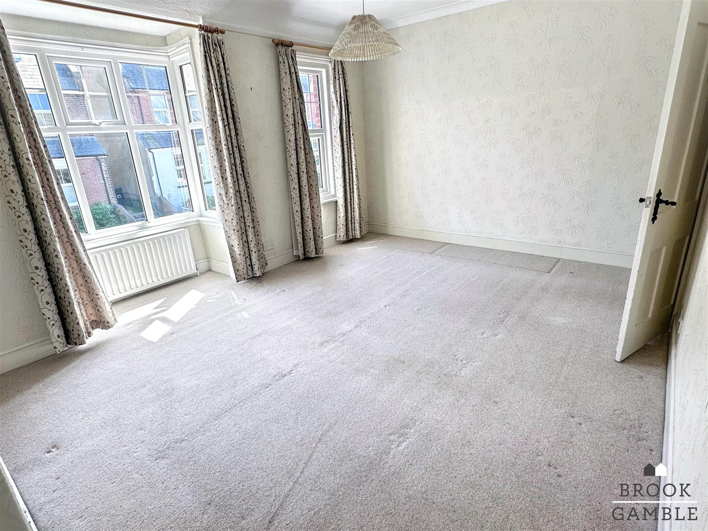 3 Bedroom House. Greenfield Road in Eastbourne,  15